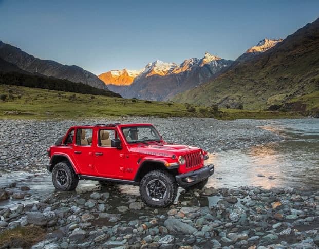 Jeep Rubicon: अल्टीमेट ऑफ-रोड मशीन 2025 – पूरी जानकारी, फीचर्स और रिव्यू 2 Jeep Rubicon