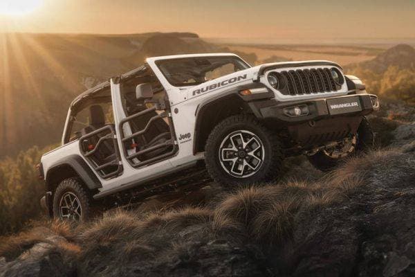 Jeep Rubicon: अल्टीमेट ऑफ-रोड मशीन 2025 – पूरी जानकारी, फीचर्स और रिव्यू 1 Jeep Rubicon